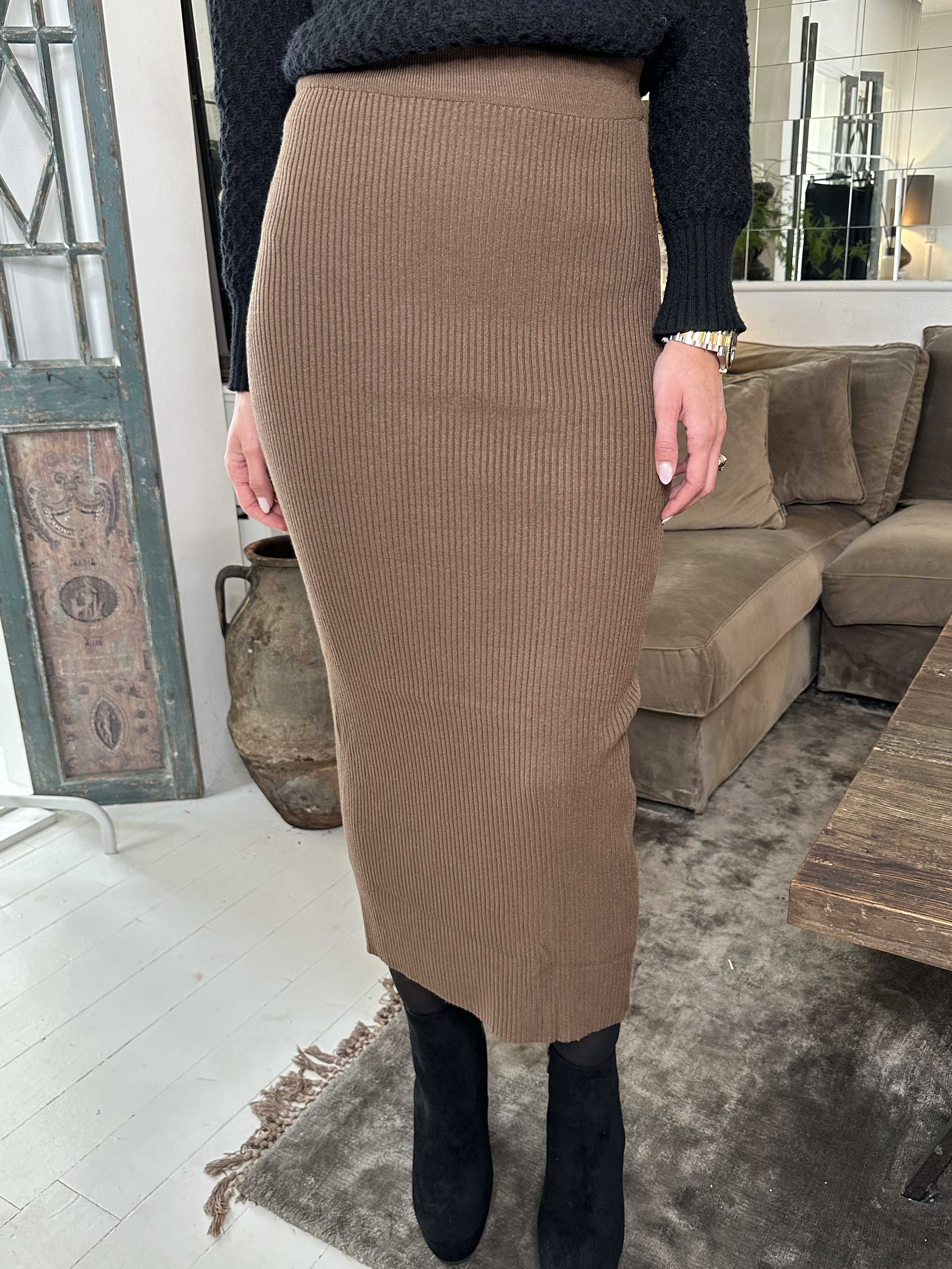 Maribel - Lång åtsittande stickad klänning